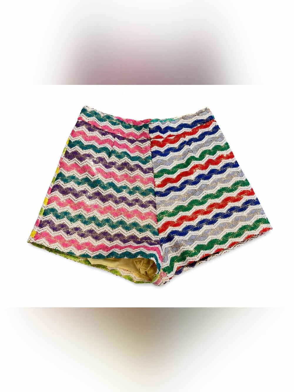 ISO Queen Of Sparkles Zigzag Shorts In A 2xl